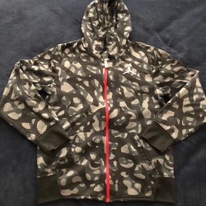 💐 NIKE Kids Jacket (boys-medium)
